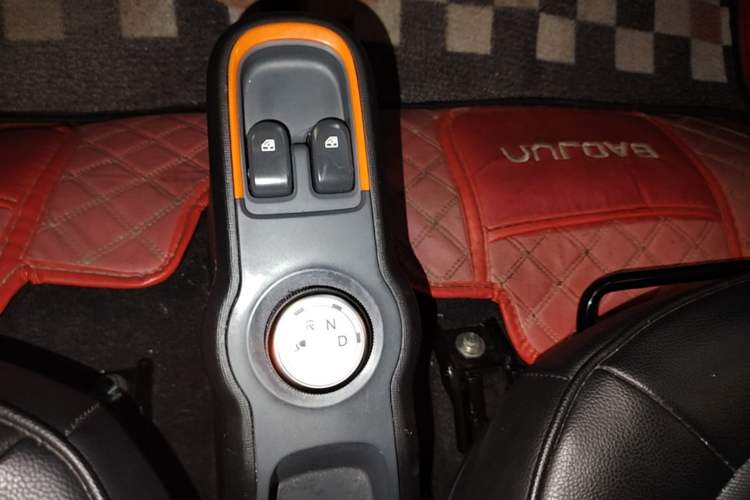 Used Baojun E100 2019 250KM Smart Drive Edition Gear Lever
