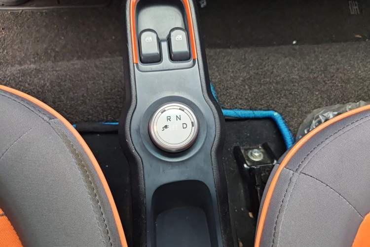 Used Baojun E100 2019 250KM Smart Drive Edition Gear Lever