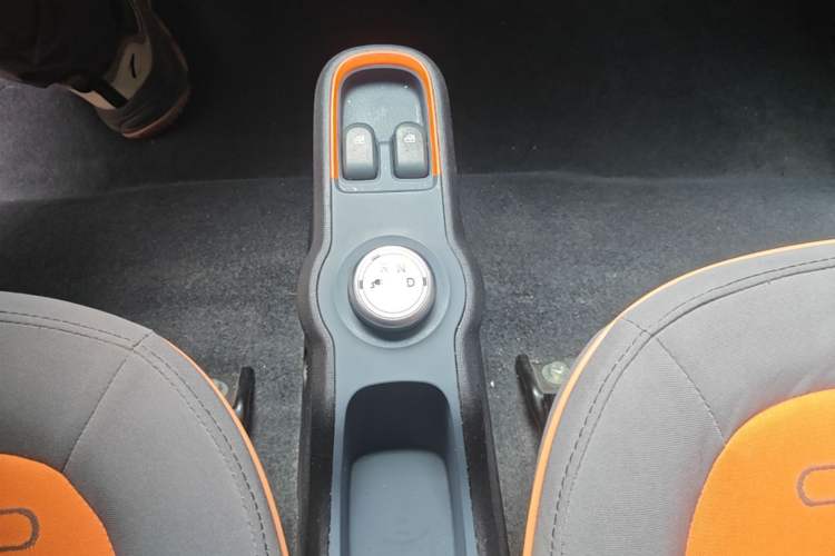 Used Baojun E100 2019 250KM Smart Drive Edition Gear Lever