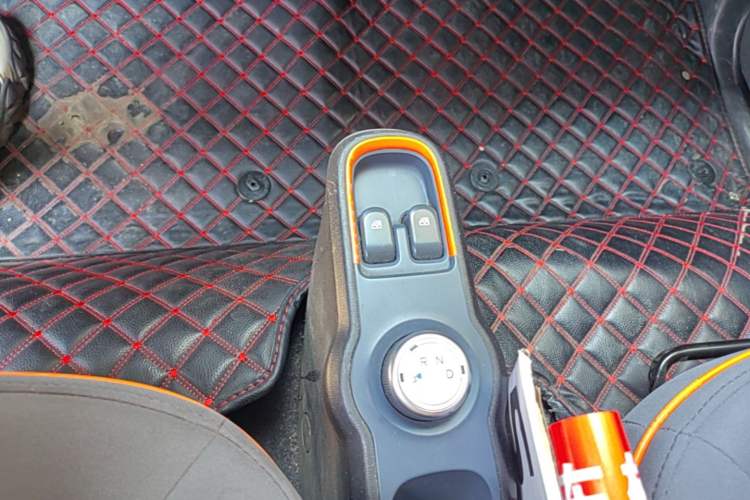 Used Baojun E100 2019 250KM Smart Drive Edition Gear Lever