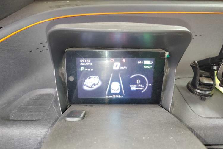 Used Baojun E100 2019 250KM Smart Drive Edition Instrument Cluster