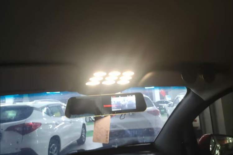 Used Baojun E100 2019 250KM Smart Drive Edition Interior 2