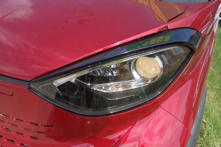 Used Baojun E100 2019 250KM Smart Drive Edition Left Front Headlight