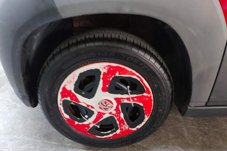 Used Baojun E100 2019 250KM Smart Drive Edition Left Front Wheel Hub