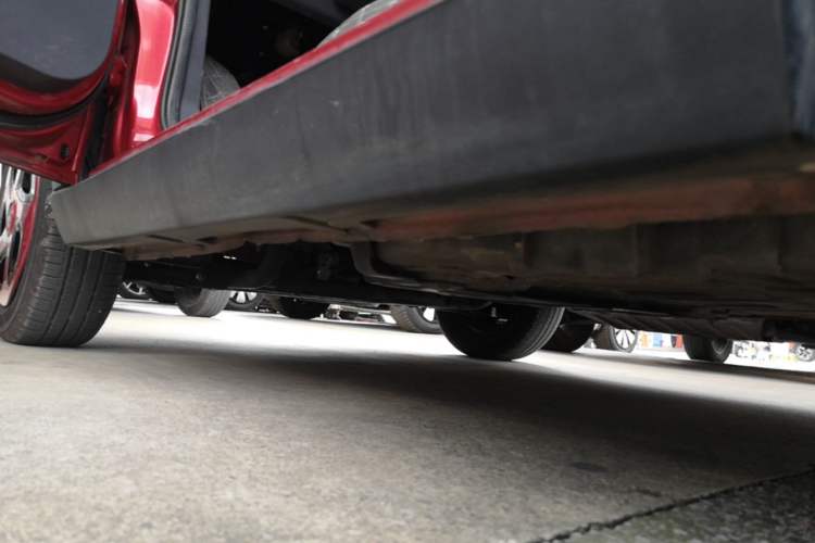 Used Baojun E100 2019 250KM Smart Drive Edition Left Side Sill
