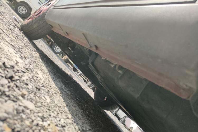 Used Baojun E100 2019 250KM Smart Drive Edition Left Side Sill