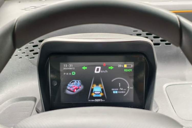 Used Baojun E100 2019 250KM Smart Drive Edition Odometer Close Up
