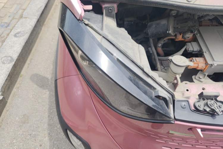 Used Baojun E100 2019 250KM Smart Drive Edition Right Front Headlight