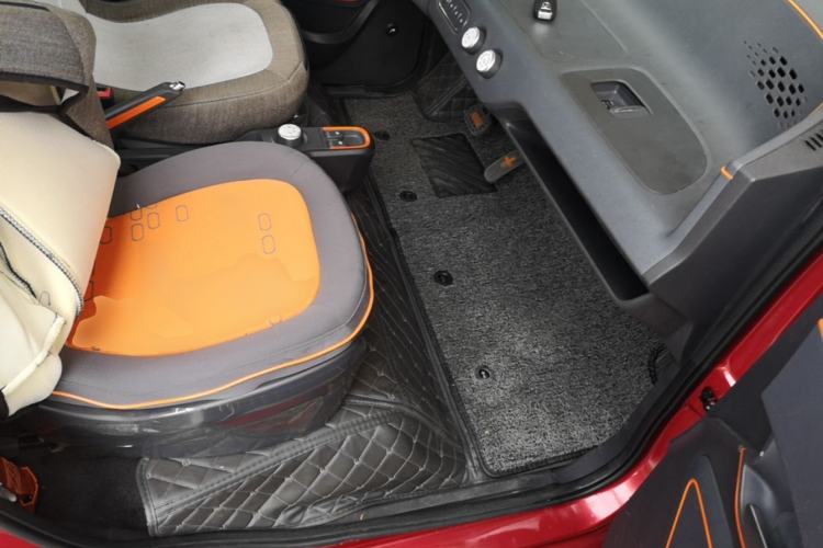 Used Baojun E100 2019 250KM Smart Drive Edition Right Front Seat
