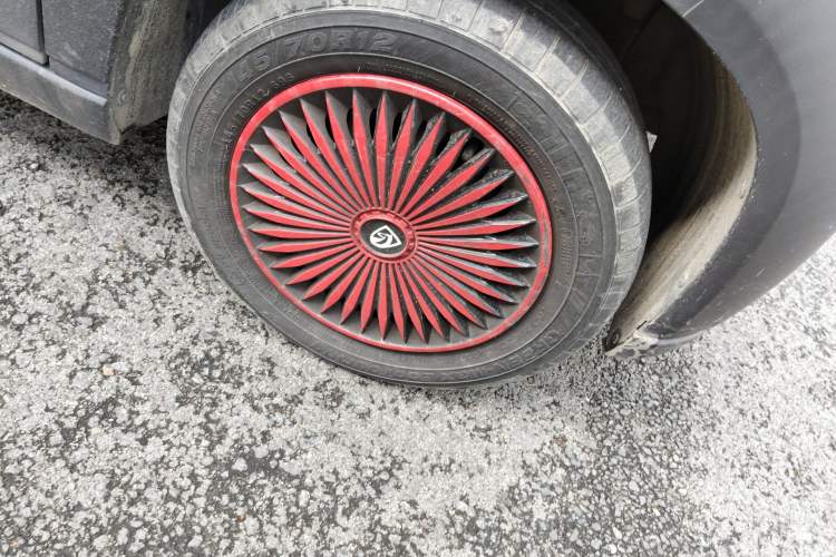 Used Baojun E100 2019 250KM Smart Enjoyment Version Right Front Wheel Hub