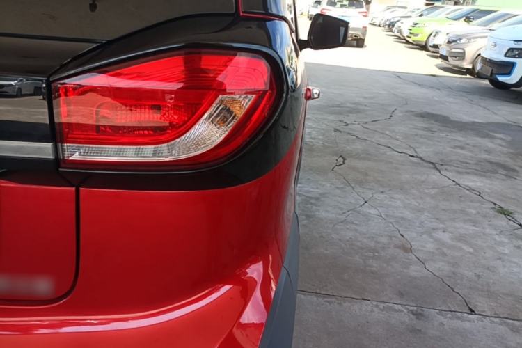 Used Baojun E100 2019 250KM Smart Drive Edition Right Rear Taillight