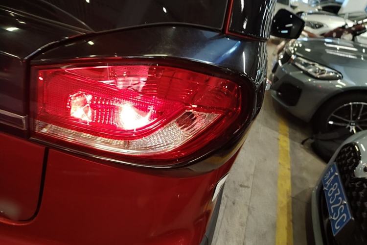 Used Baojun E100 2019 250KM Smart Drive Edition Right Rear Taillight
