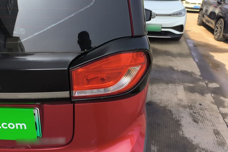 Used Baojun E100 2019 250KM Smart Drive Edition Right Rear Taillight