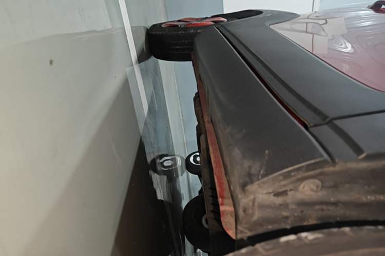 Used Baojun E100 2019 250KM Smart Drive Edition Right Side Sill