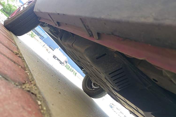 Used Baojun E100 2019 250KM Smart Drive Edition Right Side Sill