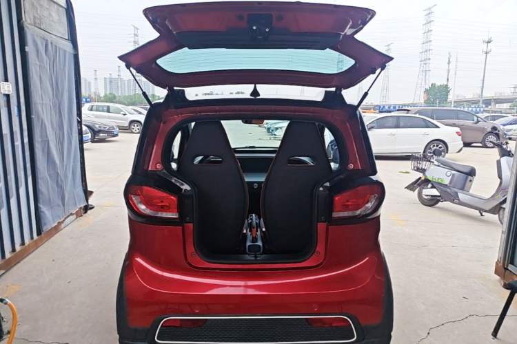 Used Baojun E100 2019 250KM Smart Drive Edition Trunk