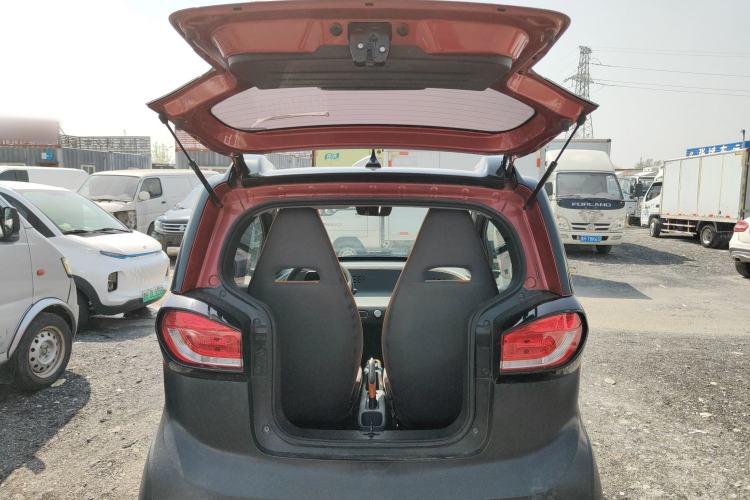 Used Baojun E100 2019 250KM Smart Drive Edition Trunk