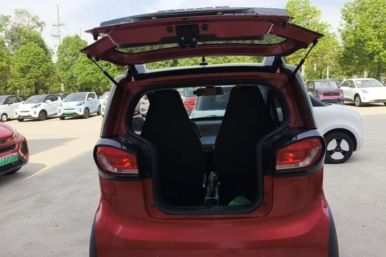Used Baojun E100 2019 250KM Smart Drive Edition Trunk