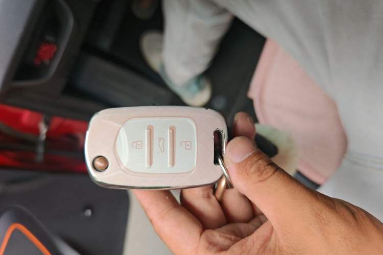 Used Baojun E100 2019 250KM Smart Drive Edition Vehicle Key