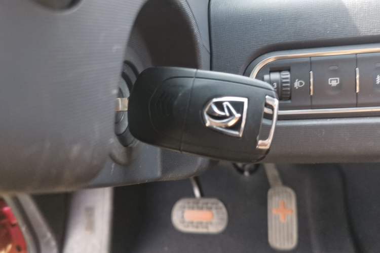 Used Baojun E100 2019 250KM Smart Drive Edition Vehicle Key