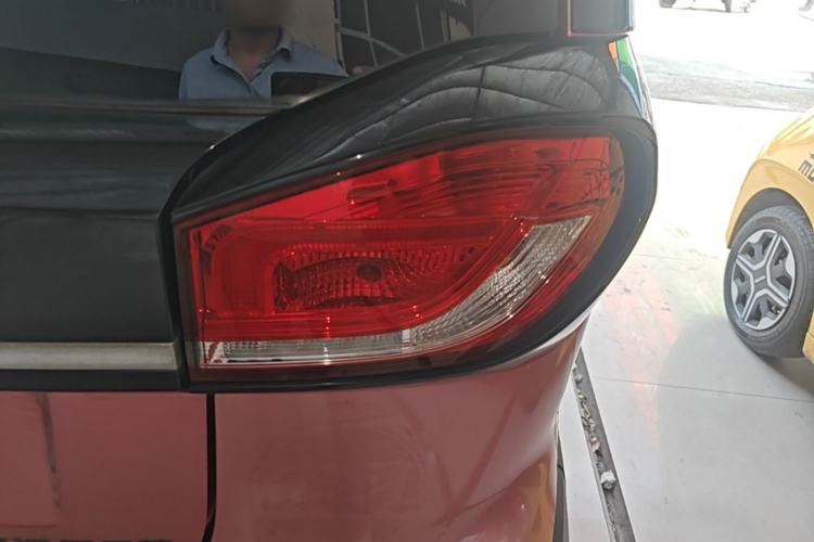 Used Baojun E100 2019 250KM Smart Drive Edition Right Rear Taillight