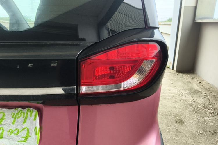 Used Baojun E100 2019 250KM Smart Drive Edition Right Rear Taillight