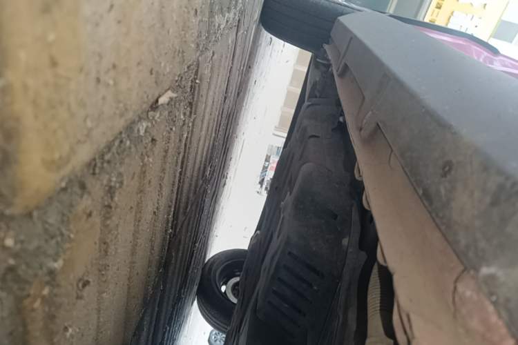 Used Baojun E100 2019 250KM Smart Drive Edition Right Side Sill