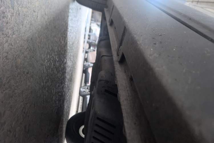 Used Baojun E100 2019 250KM Smart Drive Edition Chassis Front Right
