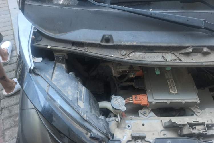 Used Baojun E100 2019 250KM Smart Drive Edition Engine Bay Right
