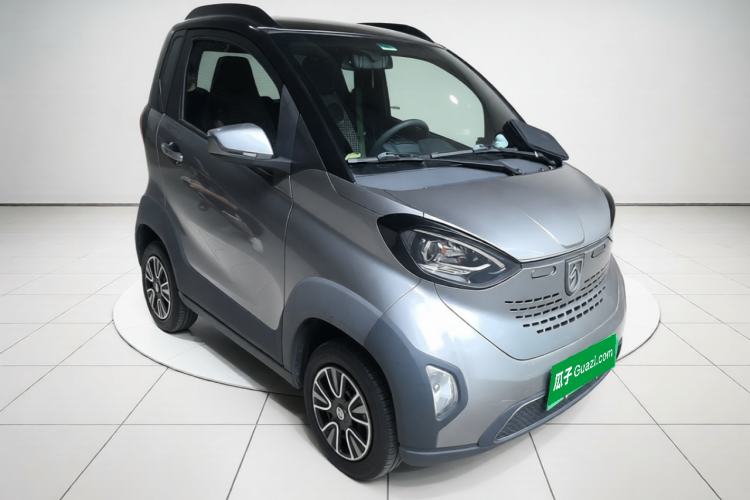 Used Baojun E100 2019 250KM Smart Drive Edition Front Right 45 Deg