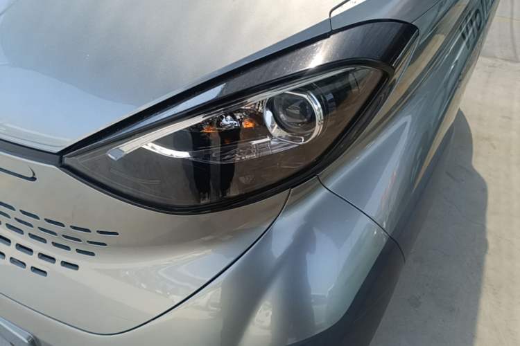 Used Baojun E100 2019 250KM Smart Drive Edition Left Front Headlight