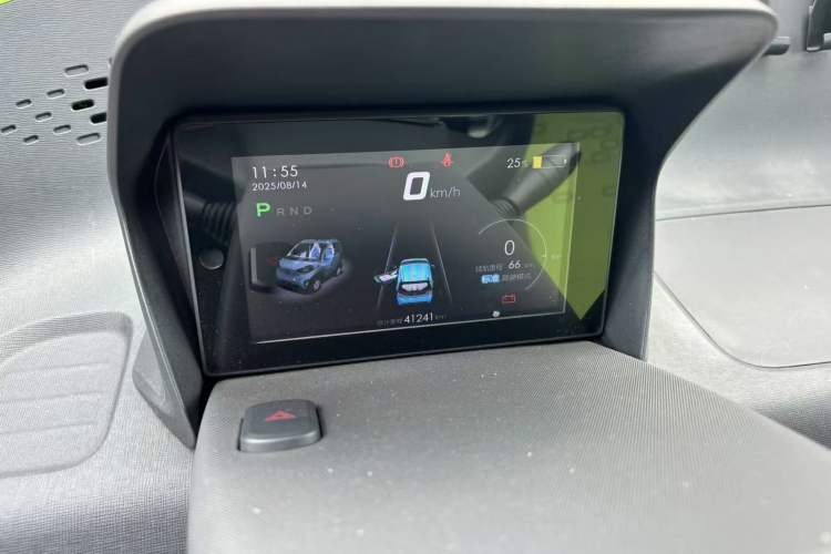Used Baojun E100 2019 250KM Smart Drive Edition Odometer Close Up