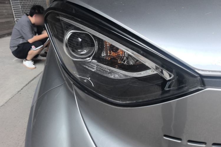 Used Baojun E100 2019 250KM Smart Drive Edition Right Front Headlight