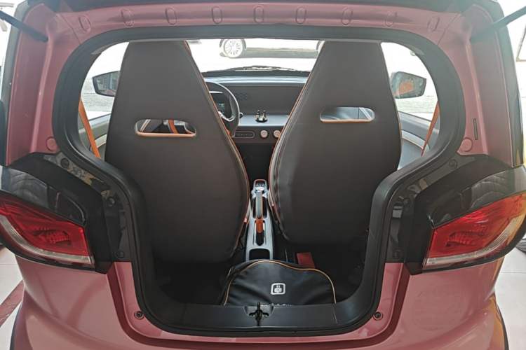 Used Baojun E100 2019 250KM Smart Drive Edition Trunk