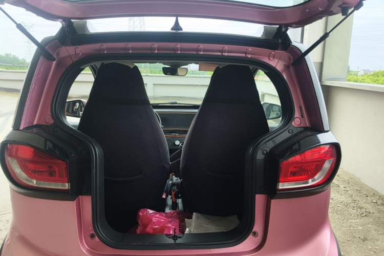 Used Baojun E100 2019 250KM Smart Drive Edition Trunk