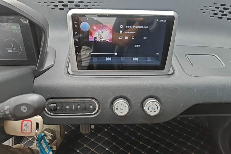 Used Baojun E100 2019 250KM Smart Drive Edition Audio And AC Panel