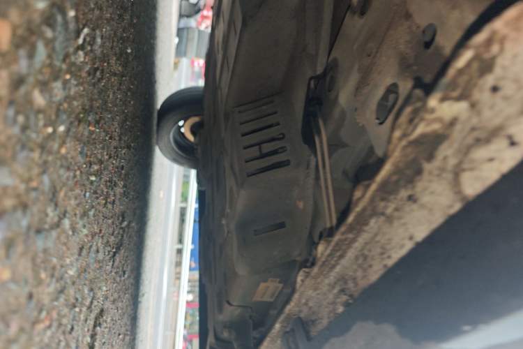 Used Baojun E100 2019 250KM Smart Drive Edition Chassis Front Left