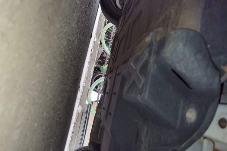 Used Baojun E100 2019 250KM Smart Drive Edition Chassis Front Right