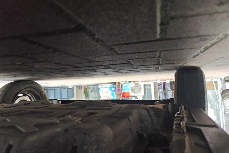 Used Baojun E100 2019 250KM Smart Drive Edition Chassis Front Right
