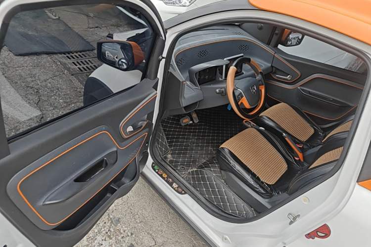 Used Baojun E100 2019 250KM Smart Drive Edition Driver Seat