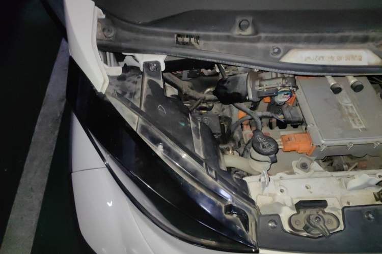 Used Baojun E100 2019 250KM Smart Drive Edition Engine Bay Right