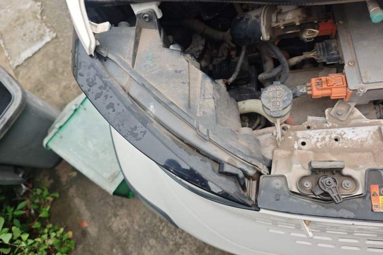 Used Baojun E100 2019 250KM Smart Drive Edition Engine Bay Right