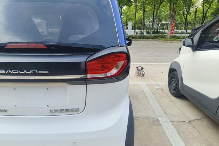 Used Baojun E100 2019 250KM Smart Drive Edition Exterior 3