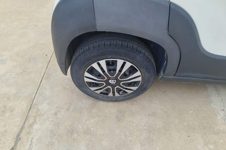 Used Baojun E100 2019 250KM Smart Drive Edition Exterior 5