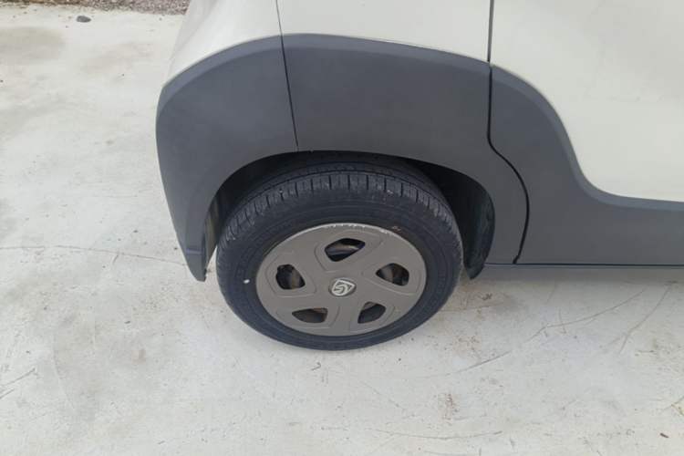 Used Baojun E100 2019 250KM Smart Drive Edition Exterior 5