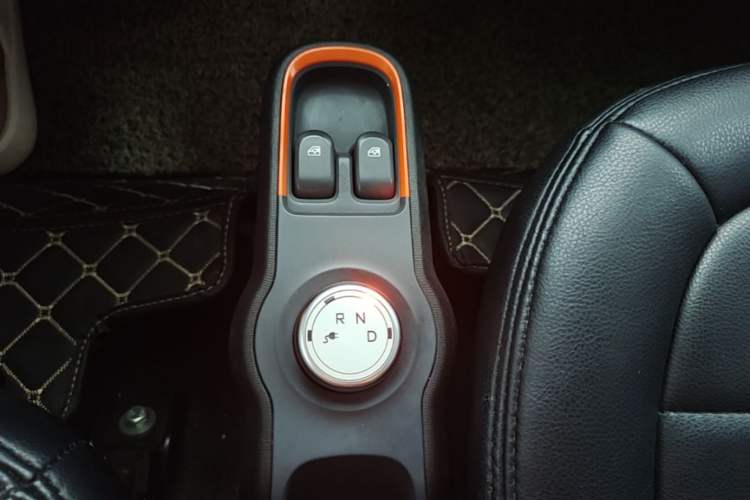 Used Baojun E100 2019 250KM Smart Drive Edition Gear Lever