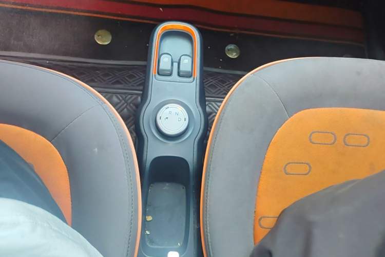 Used Baojun E100 2019 250KM Smart Drive Edition Gear Lever