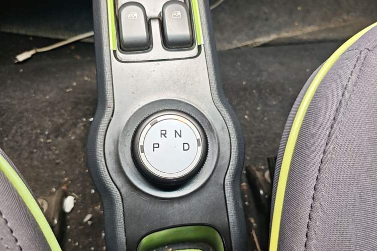 Used Baojun E100 2019 250KM Smart Enjoyment Version Gear Lever