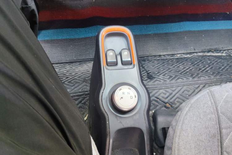 Used Baojun E100 2019 250KM Smart Drive Edition Gear Lever