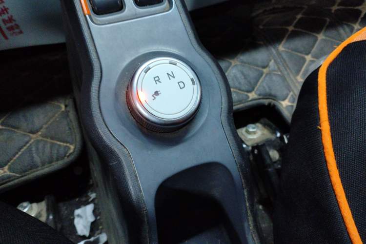 Used Baojun E100 2019 250KM Smart Drive Edition Gear Lever